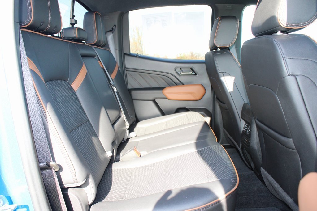 Used 2023 GMC Canyon AT4 image 22