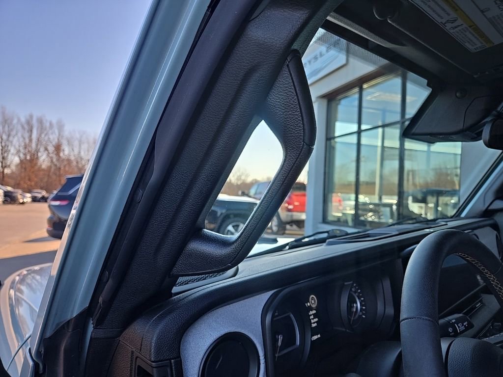 Used 2024 Jeep Wrangler Sport S image 36