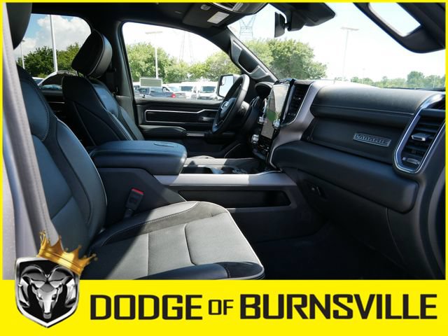 Used 2025 RAM 1500 Laramie w/ Sport Appearance Package AWD/4WD image 15