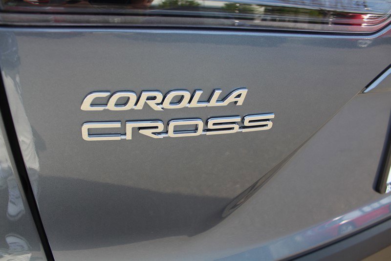 Used 2026 Toyota Corolla Cross LE FWD image 27