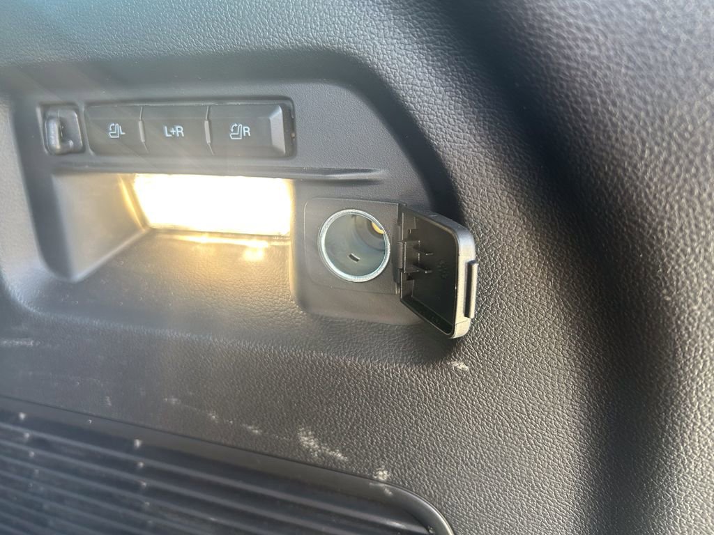 Certified 2025 Ford Explorer Platinum w/ LUX Leather Package image 19