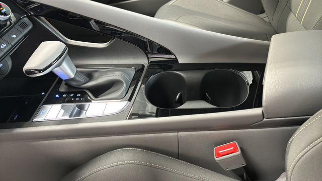 New 2026 Hyundai Elantra SEL Sport Premium FWD image 19