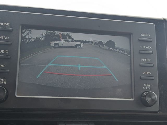 Used 2019 Toyota RAV4 LE FWD image 22