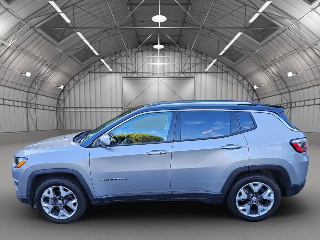 Used 2019 Jeep Compass Limited image 4