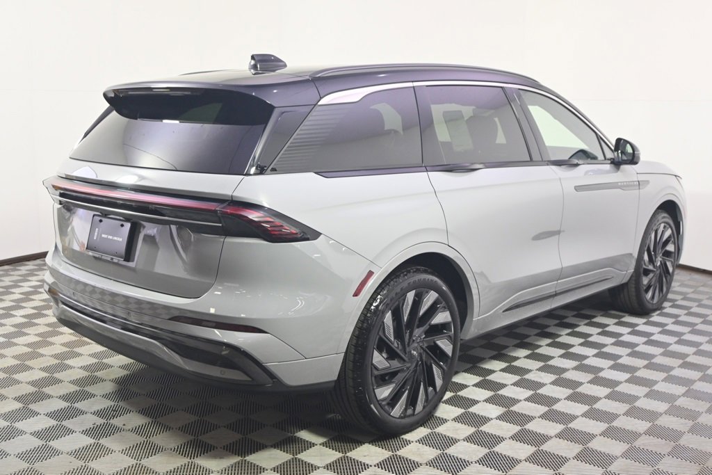 New 2026 Lincoln Nautilus Black Label image 7