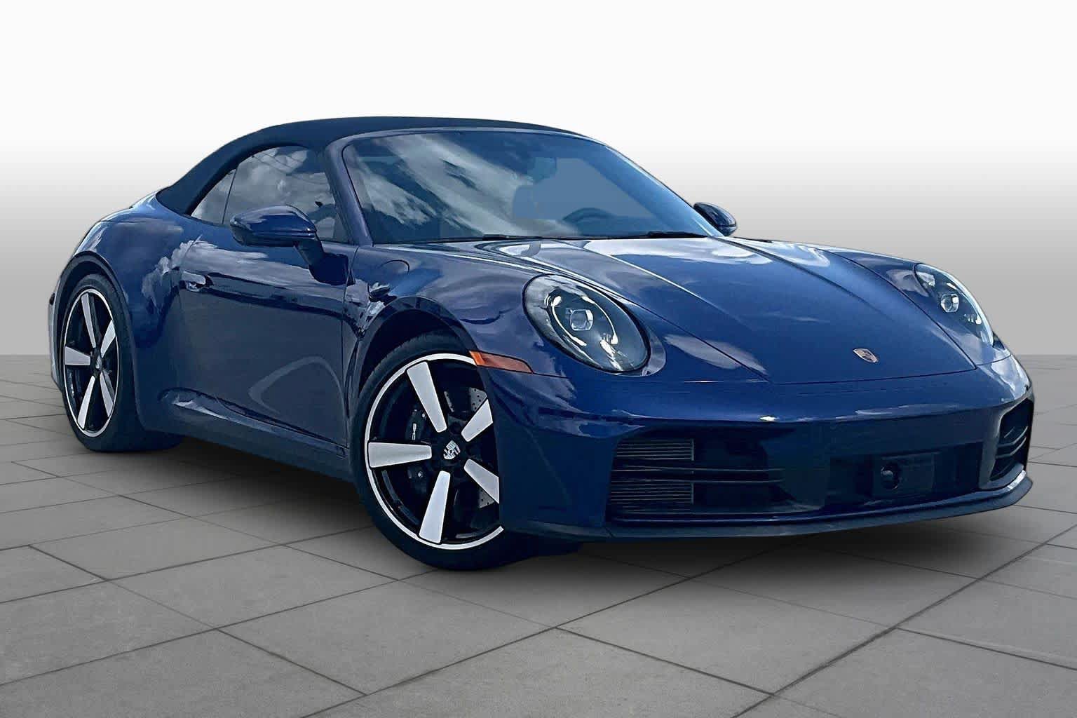 Used 2025 Porsche 911 Carrera RWD image 2