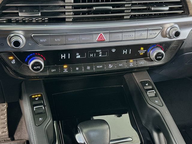Used 2022 Kia Telluride SX w/ SX Prestige Package image 24