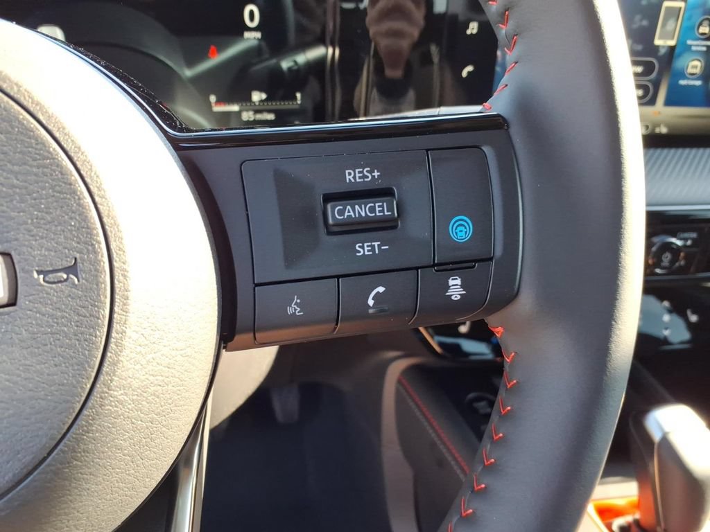 New 2026 Nissan Kicks SR w/ SR Premium Package AWD/4WD image 18