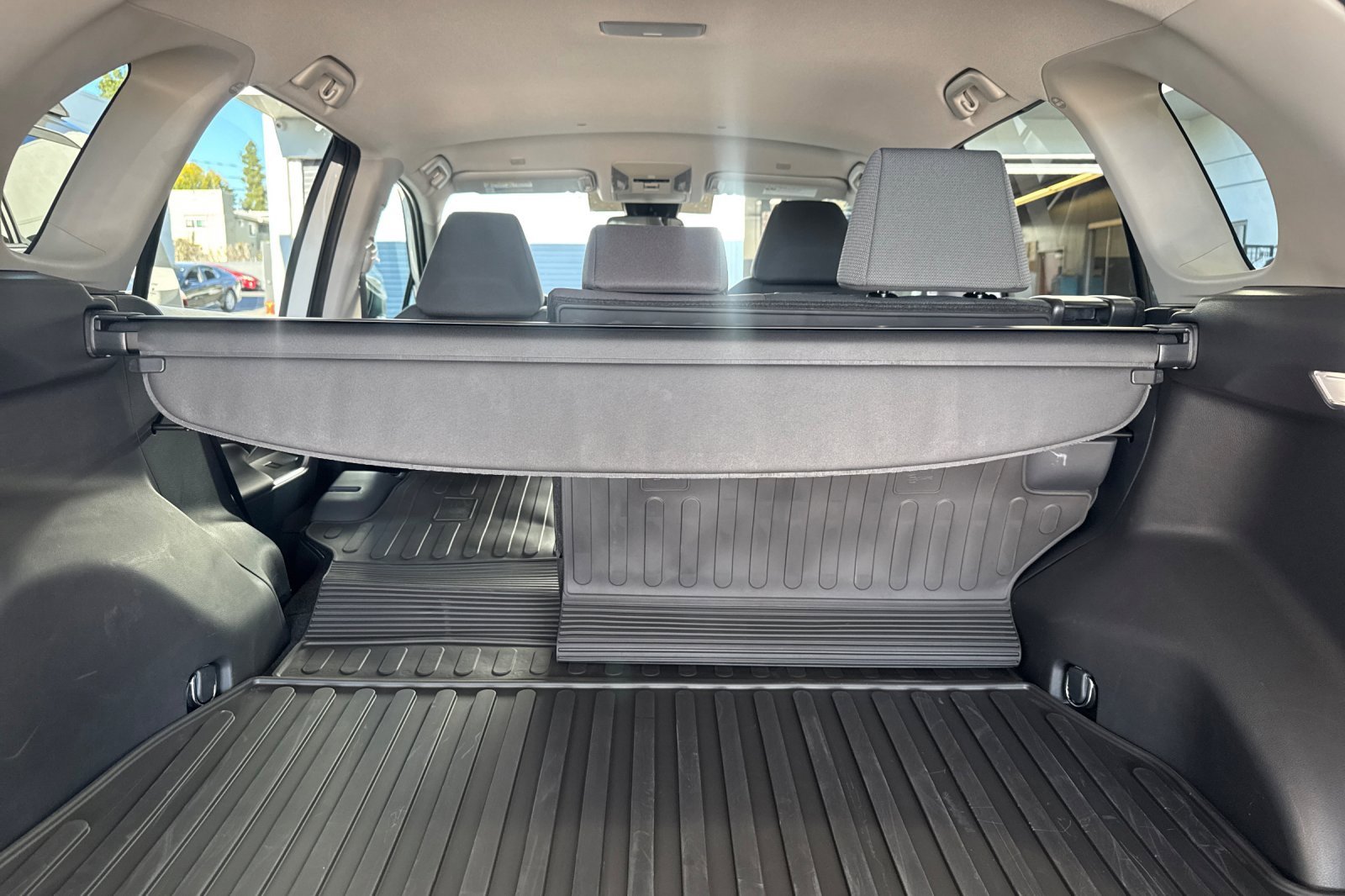 Certified 2025 Toyota RAV4 XLE image 21