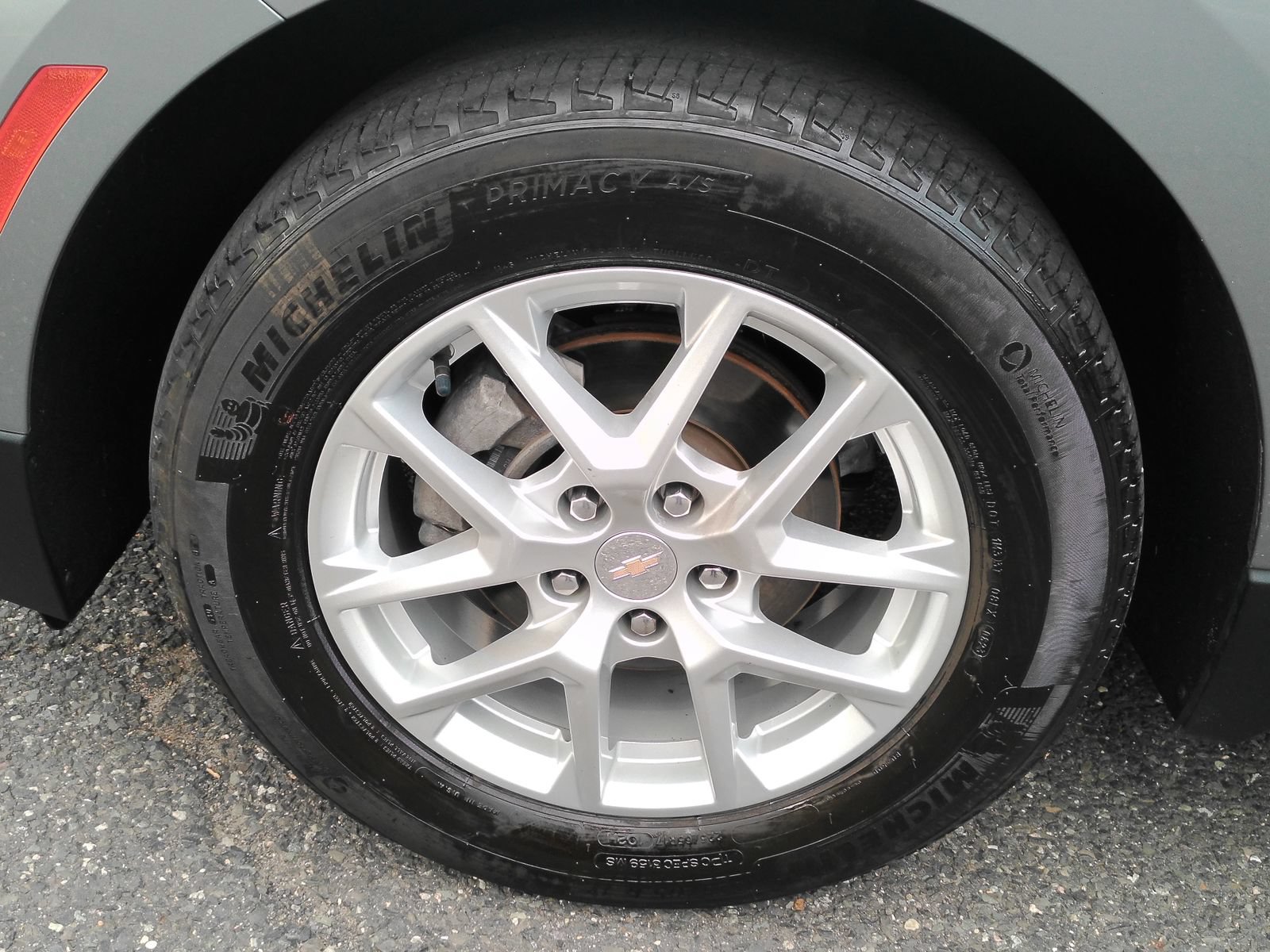 Used 2023 Chevrolet Equinox LS FWD image 28