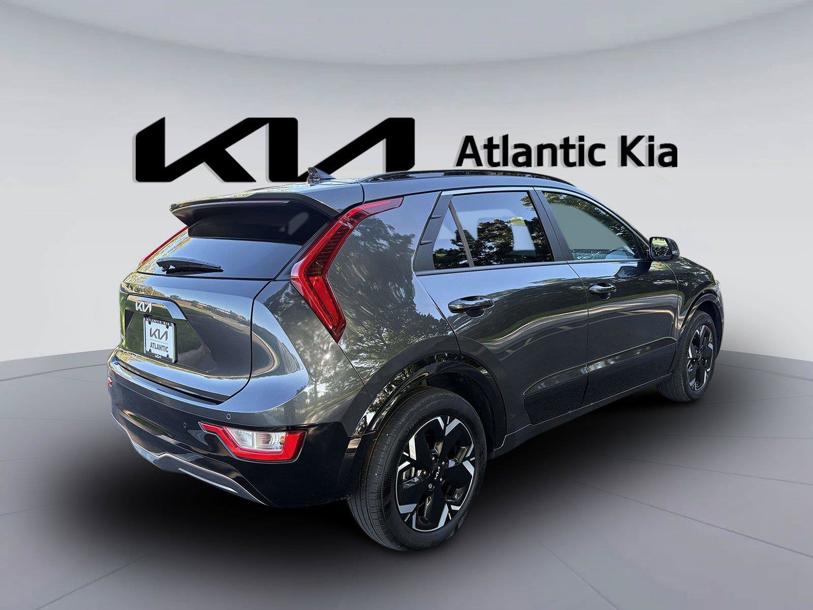 Certified 2025 Kia Niro Wind w/ Wind Preserve Package FWD image 6