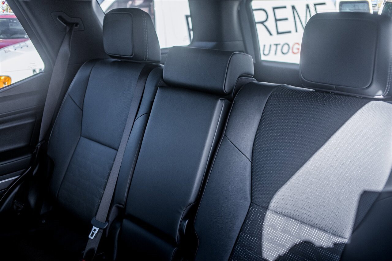 Used 2025 Toyota 4Runner TRD Off-Road Premium image 39