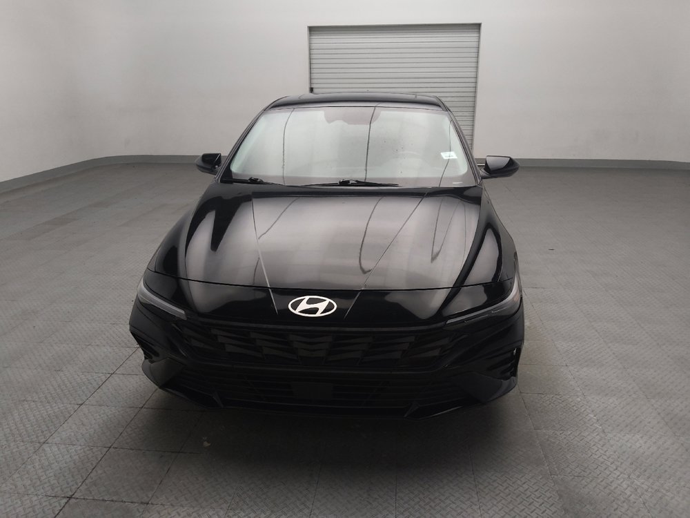 Used 2025 Hyundai Elantra SEL FWD image 15