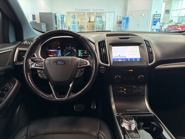 Used 2020 Ford Edge ST-Line w/ Cold Weather Package image 27