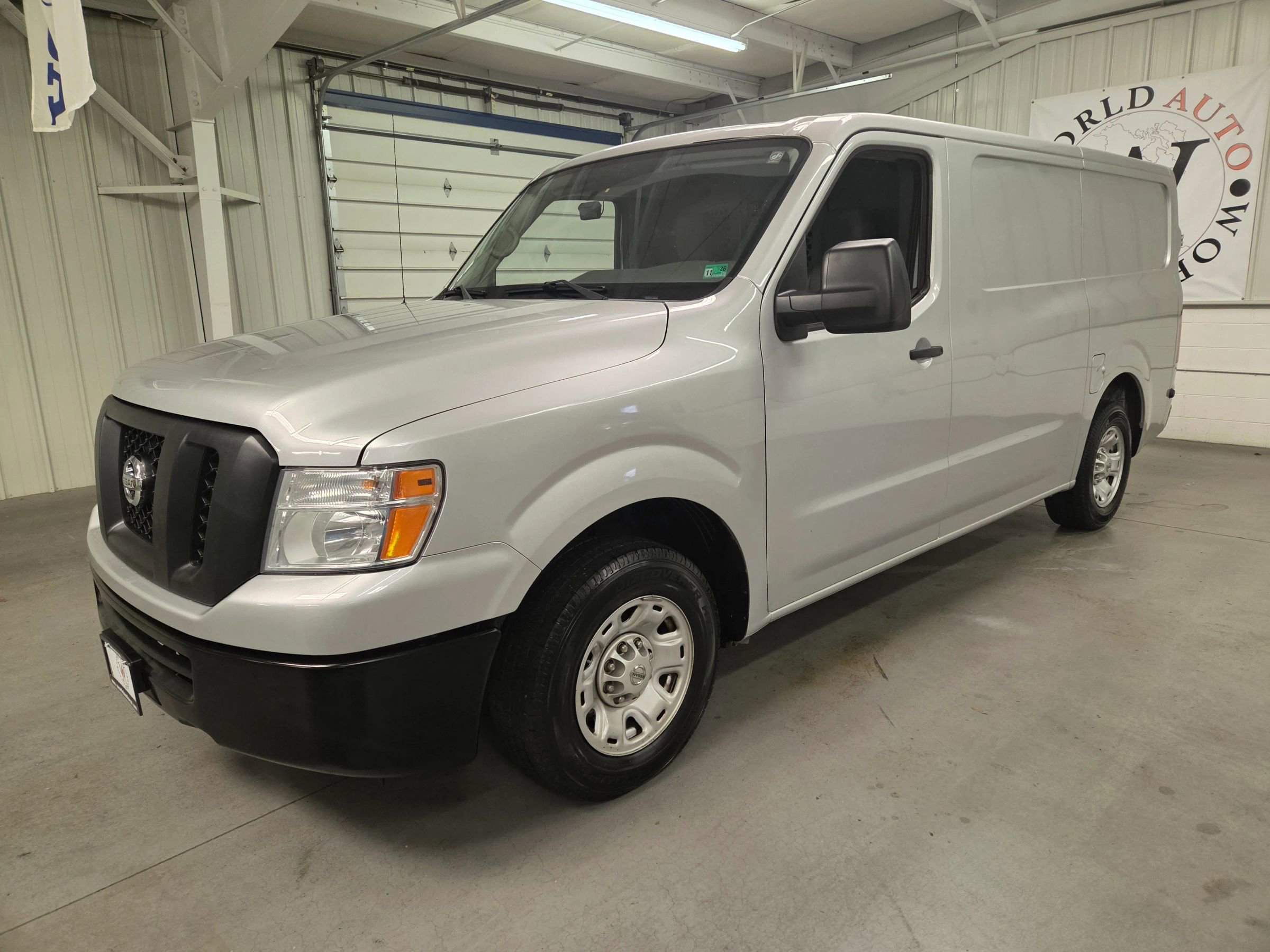 Used 2018 Nissan NV 2500 SV w/ Navigation Package image 2
