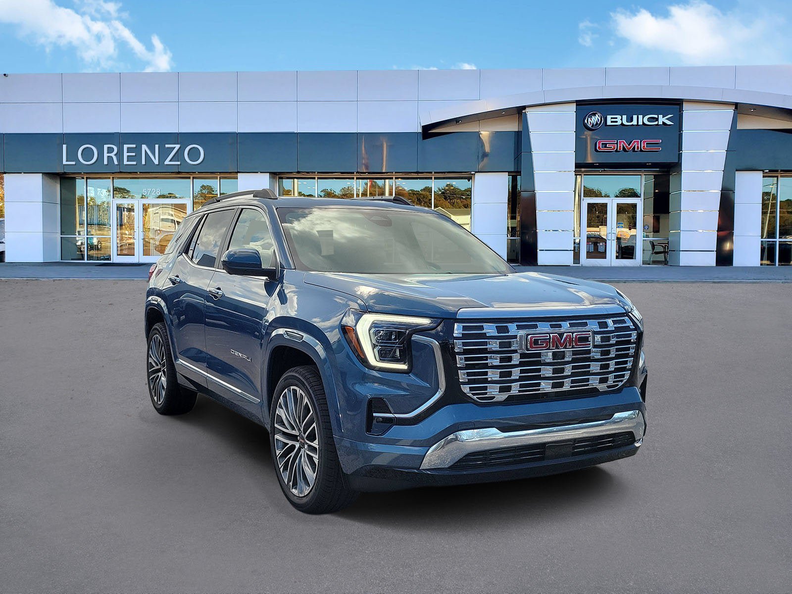 New 2027 GMC Terrain Denali w/ LPO, Floor Liner Package AWD/4WD image 3