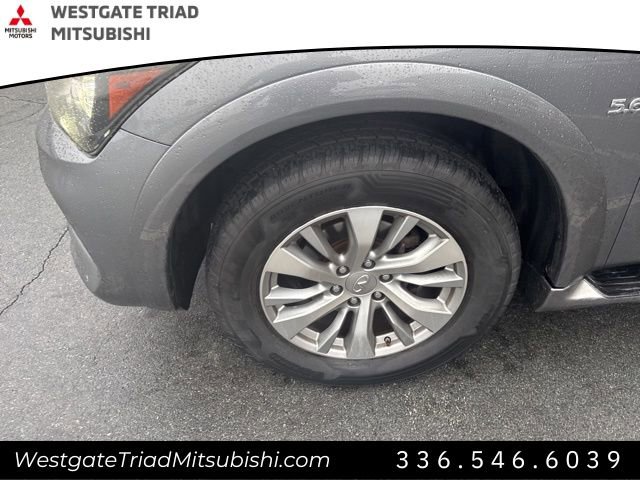 Used 2017 INFINITI QX80 Base w/ Driver Assistance Package image 4