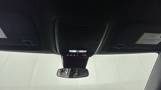 Used 2025 Chevrolet Traverse LT AWD/4WD image 25