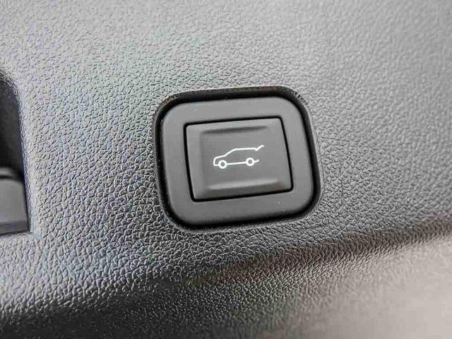 New 2027 Chevrolet Traverse RS w/ LPO, Floor Liner Package AWD/4WD image 10