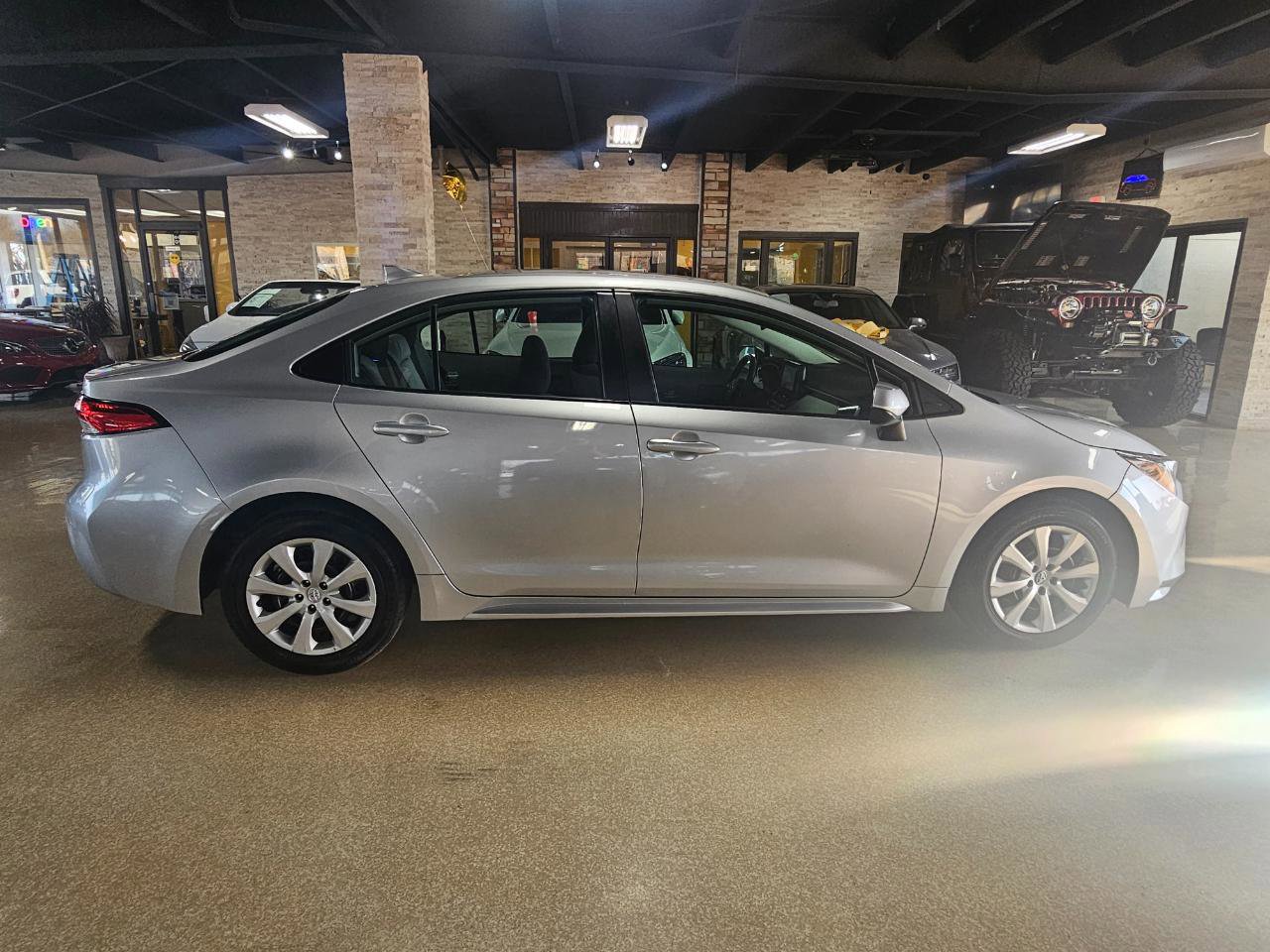 Used 2023 Toyota Corolla LE image 8