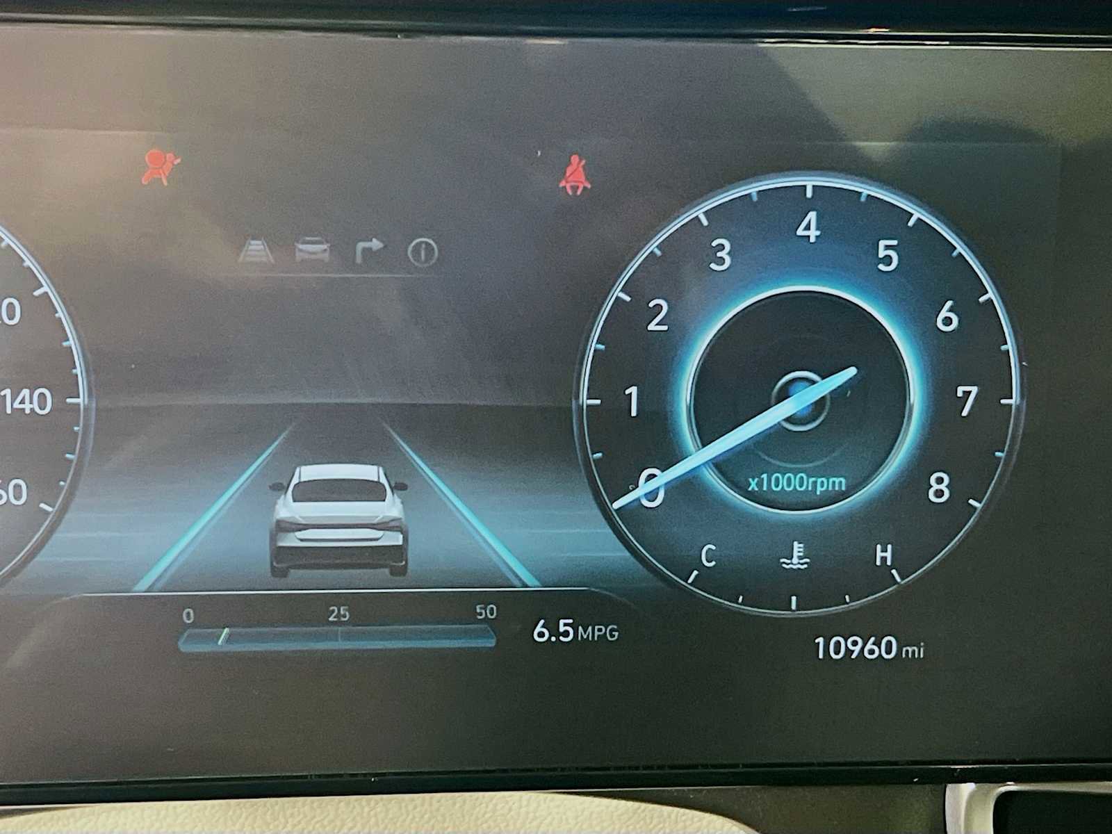 Used 2024 Hyundai Elantra SEL image 12