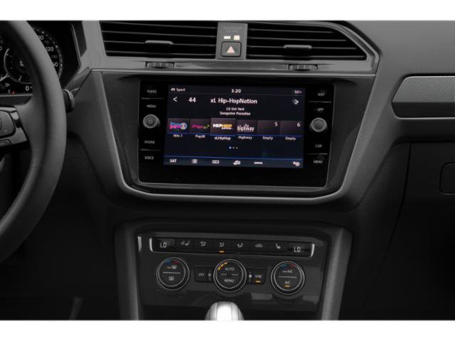Used 2020 Volkswagen Tiguan SEL AWD/4WD image 10