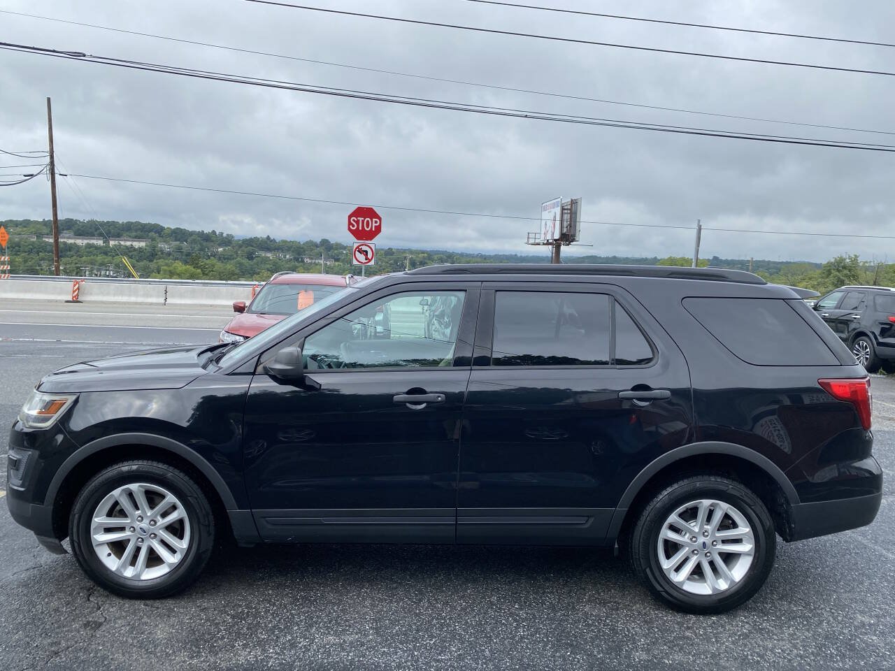 Used 2017 Ford Explorer 4WD image 8