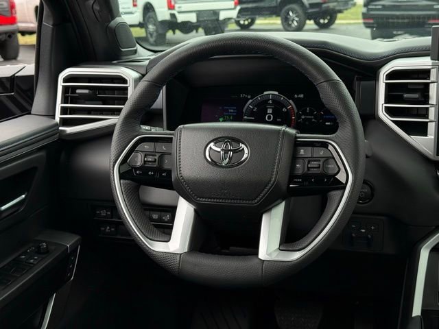 Used 2025 Toyota Tundra Platinum AWD/4WD image 12