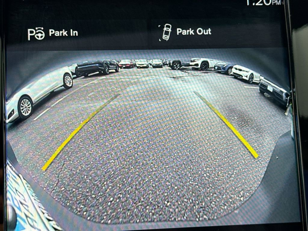 Used 2021 Volvo XC40 T5 R-Design w/ Advanced Package image 23