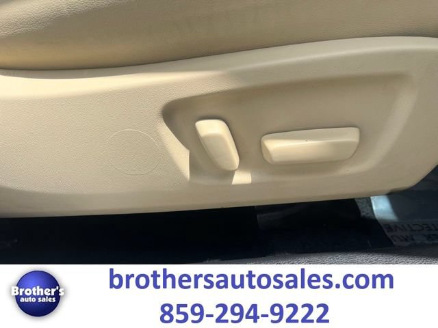 Used 2018 Toyota Highlander XLE AWD/4WD image 41
