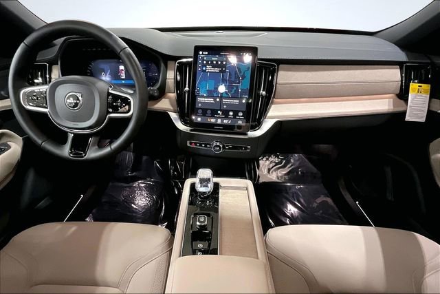 New 2026 Volvo XC90 T8 Plus w/ Protection Package Premier image 6