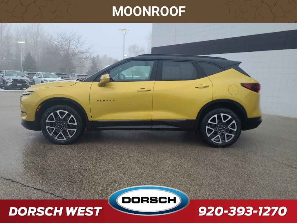 Used 2023 Chevrolet Blazer RS image 3