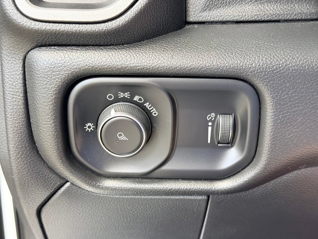Used 2021 RAM 2500 Tradesman AWD/4WD image 39