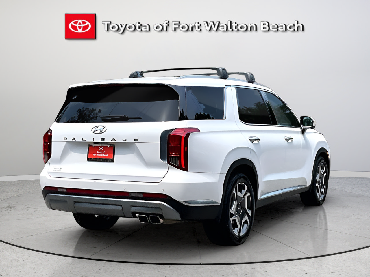Used 2024 Hyundai Palisade Limited FWD image 6