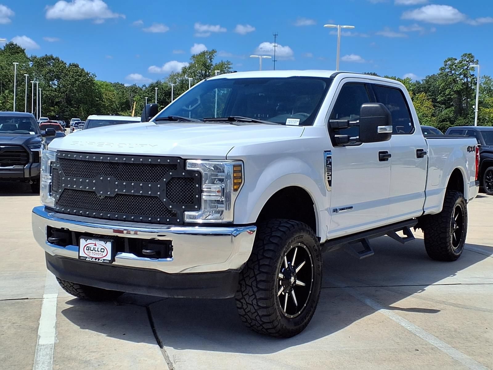 Used 2019 Ford F250 XLT AWD/4WD image 3