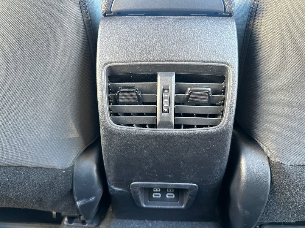 Used 2024 Toyota Corolla Cross LE image 25