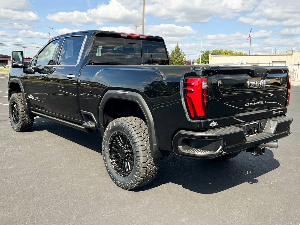 Used 2025 GMC Sierra 3500 Denali Ultimate image 15