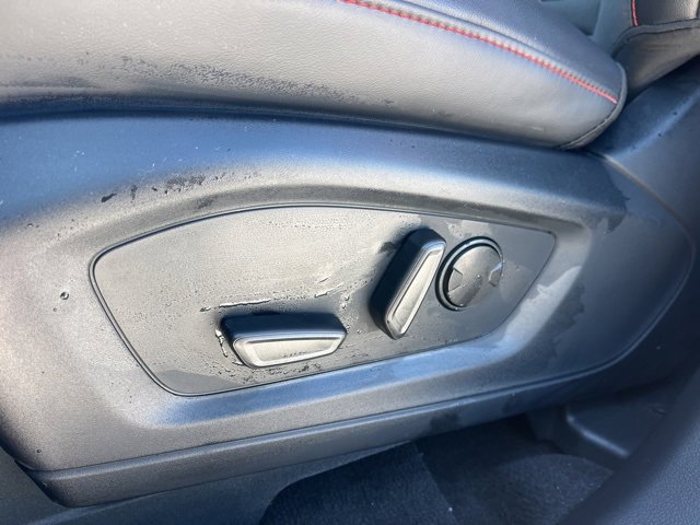 Used 2025 Ford Explorer ST-Line image 13