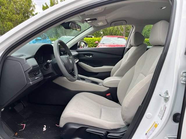 Used 2023 Honda Accord LX image 7