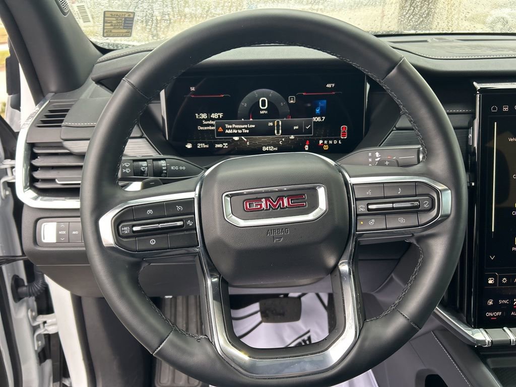 Used 2025 GMC Acadia Elevation image 21