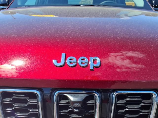 Certified 2023 Jeep Grand Cherokee Limited w/ Luxury Tech Group II AWD/4WD image 12