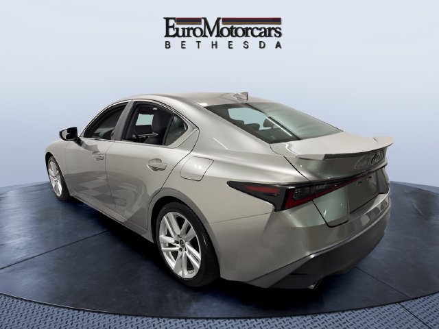 Used 2022 Lexus IS 300 RWD image 3