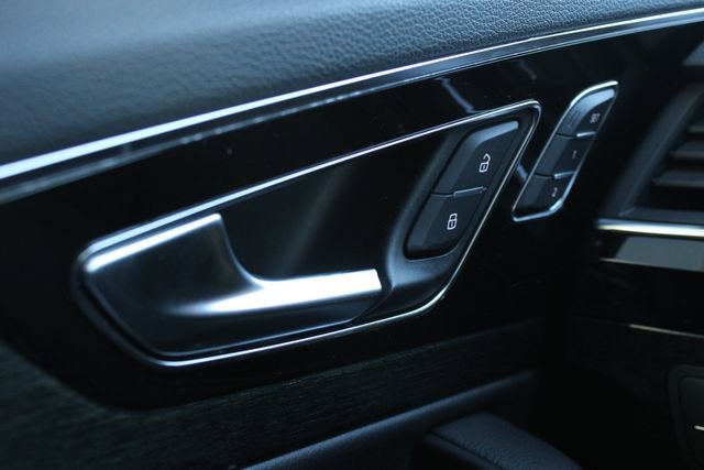 Used 2019 Audi Q7 3.0T Premium Plus AWD/4WD image 9