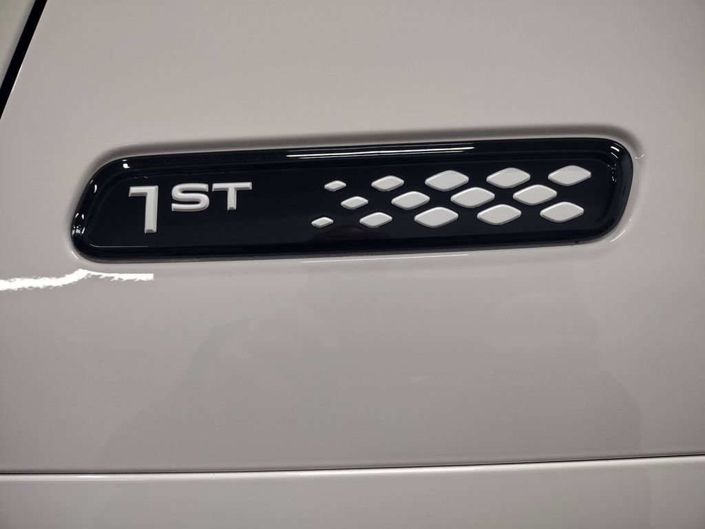 New 2025 Volkswagen ID. Buzz 1st Edition image 14