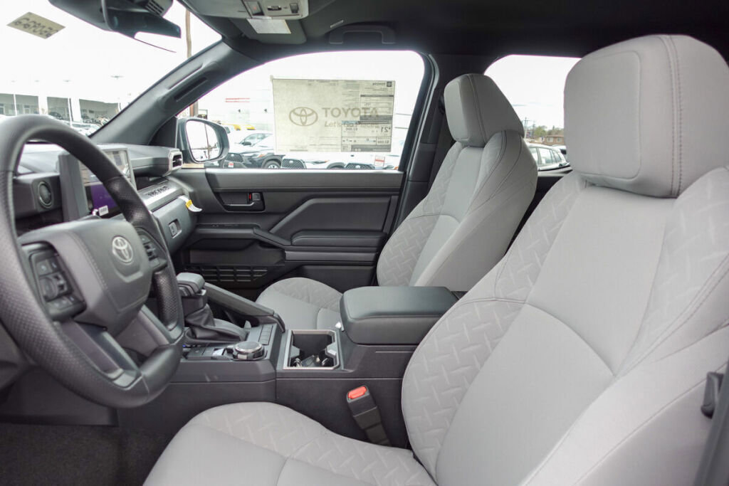 New 2025 Toyota Tacoma SR5 image 11