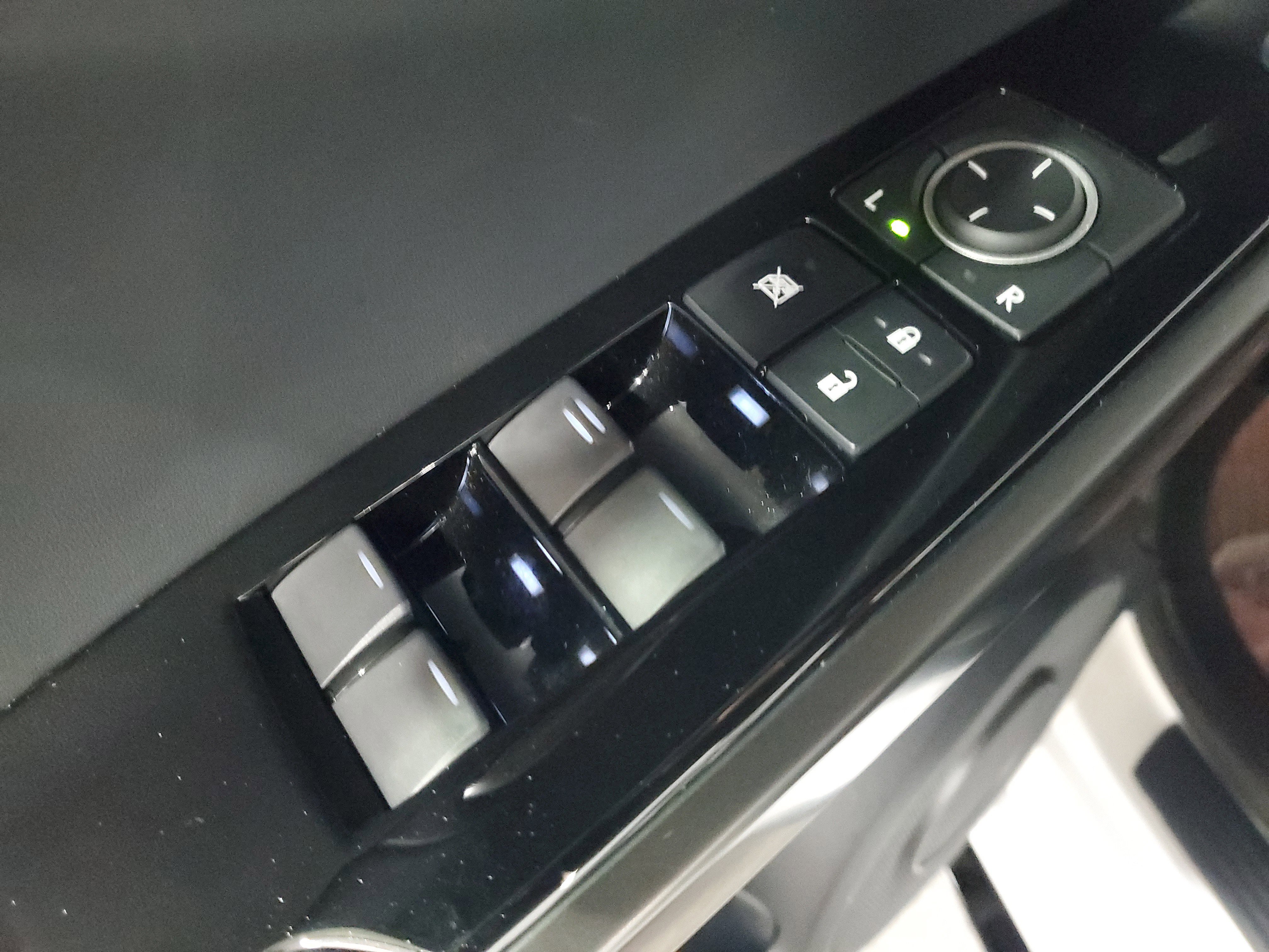 Used 2025 Lexus IS 350 F Sport image 19