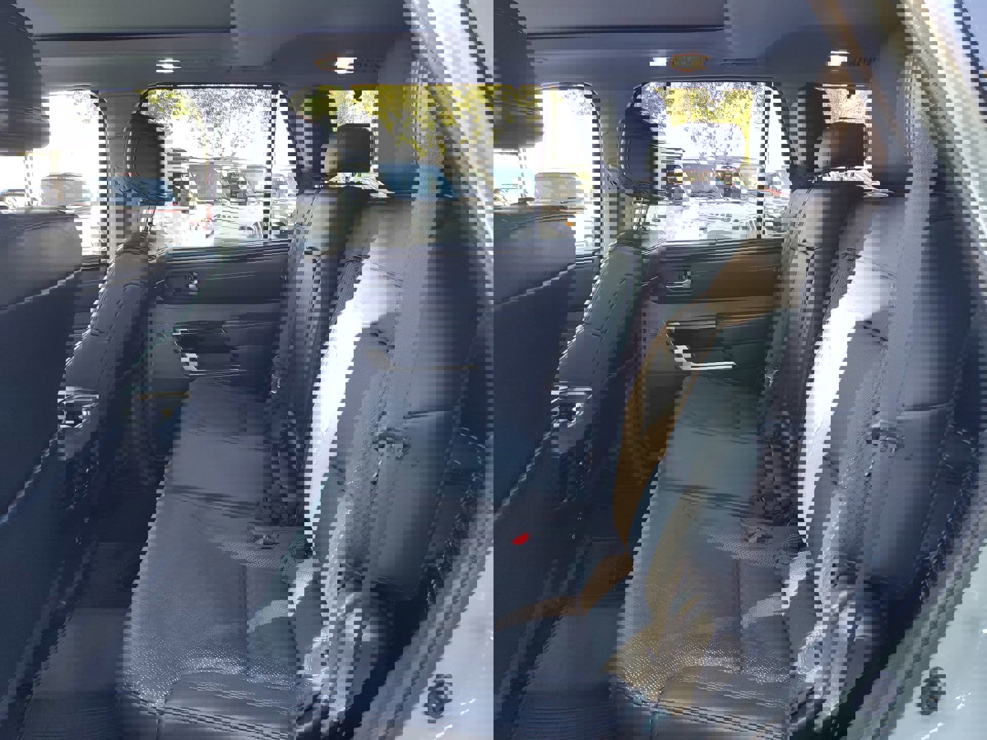 Used 2023 Toyota Sequoia Limited image 91