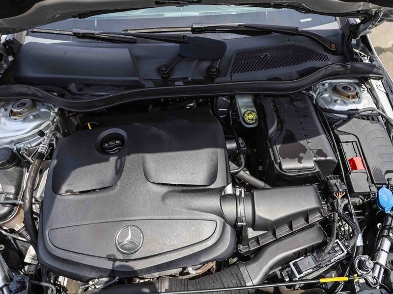 Used 2018 Mercedes-Benz CLA 250 image 35