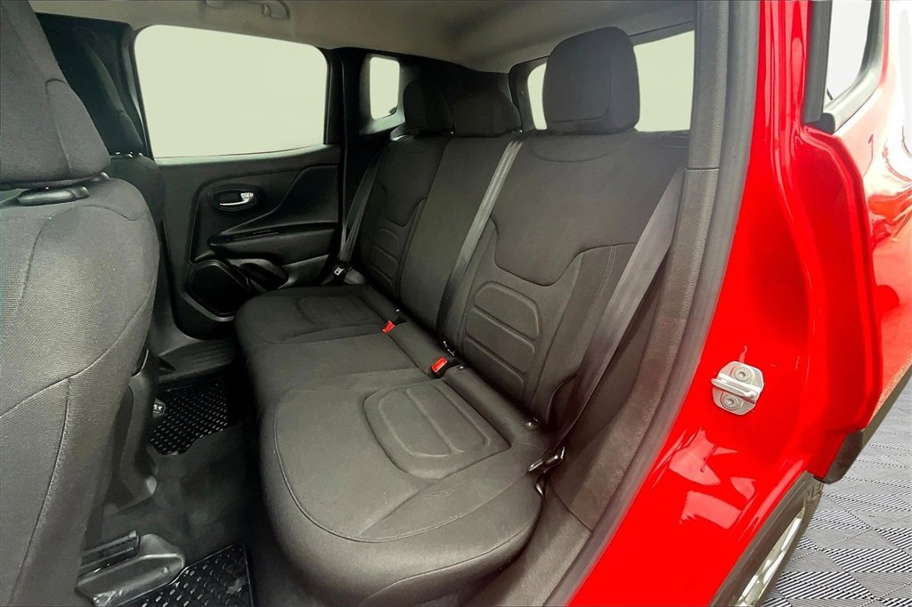 Used 2022 Jeep Renegade Latitude image 25