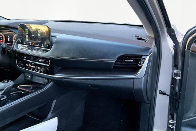 Used 2022 Nissan Rogue Platinum w/ Head-Up Display Package image 18